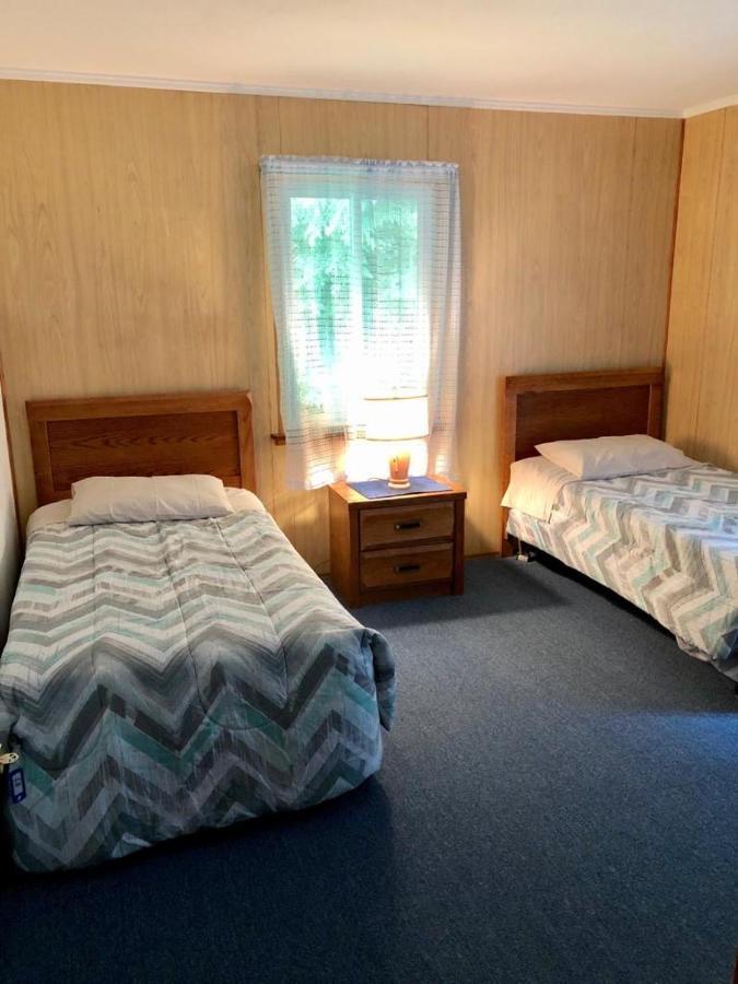 Rota Lodge Aka Latvian American Disable Veterans Center Rota Elka Park المظهر الخارجي الصورة